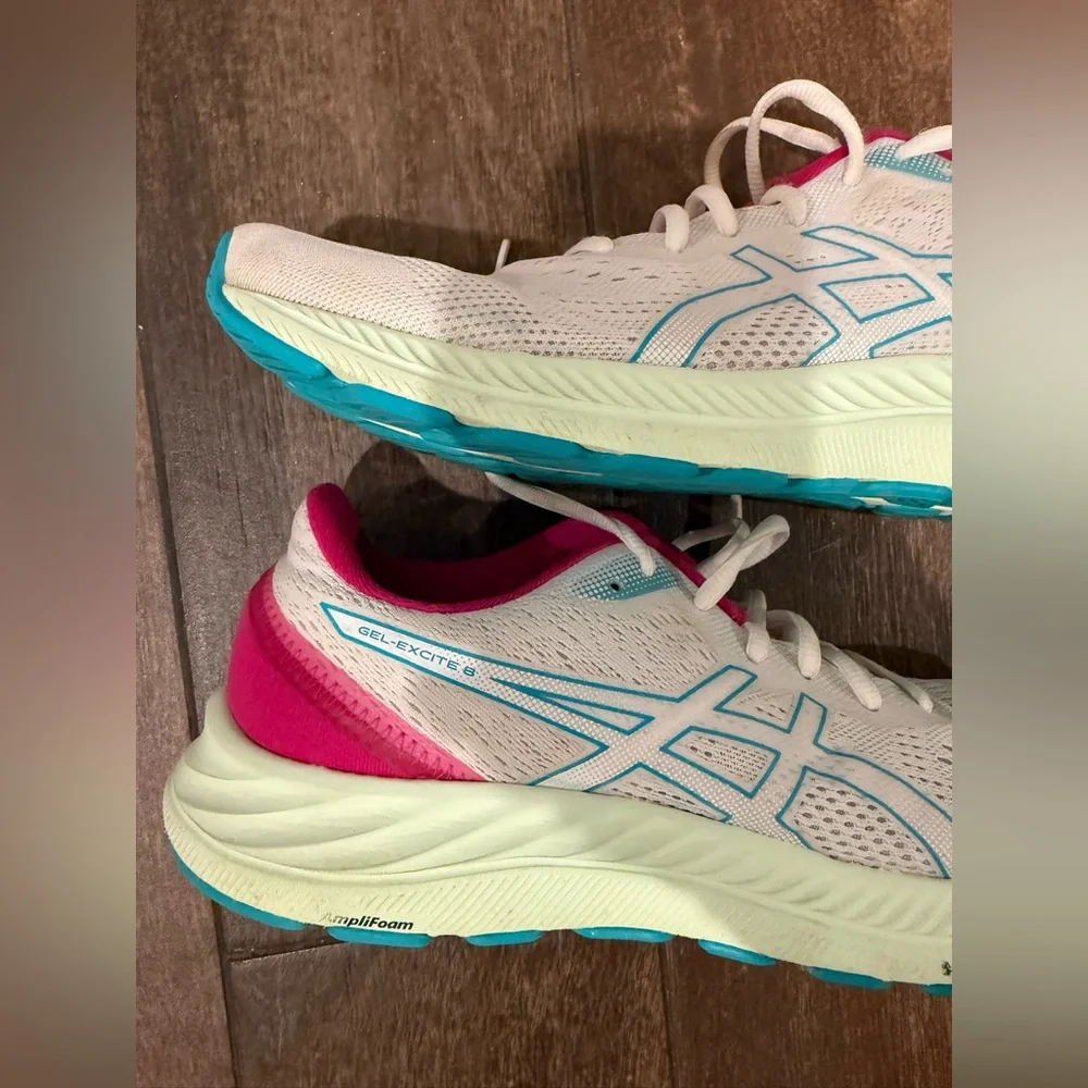 Asics women’s‎ GEL-EXCITE 8 Sea Glass Running Shoes Size 12